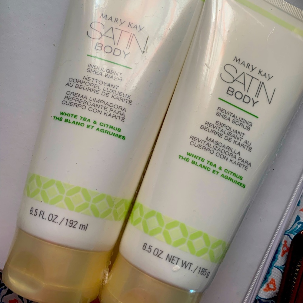 MK Body Wash and Scrub Set